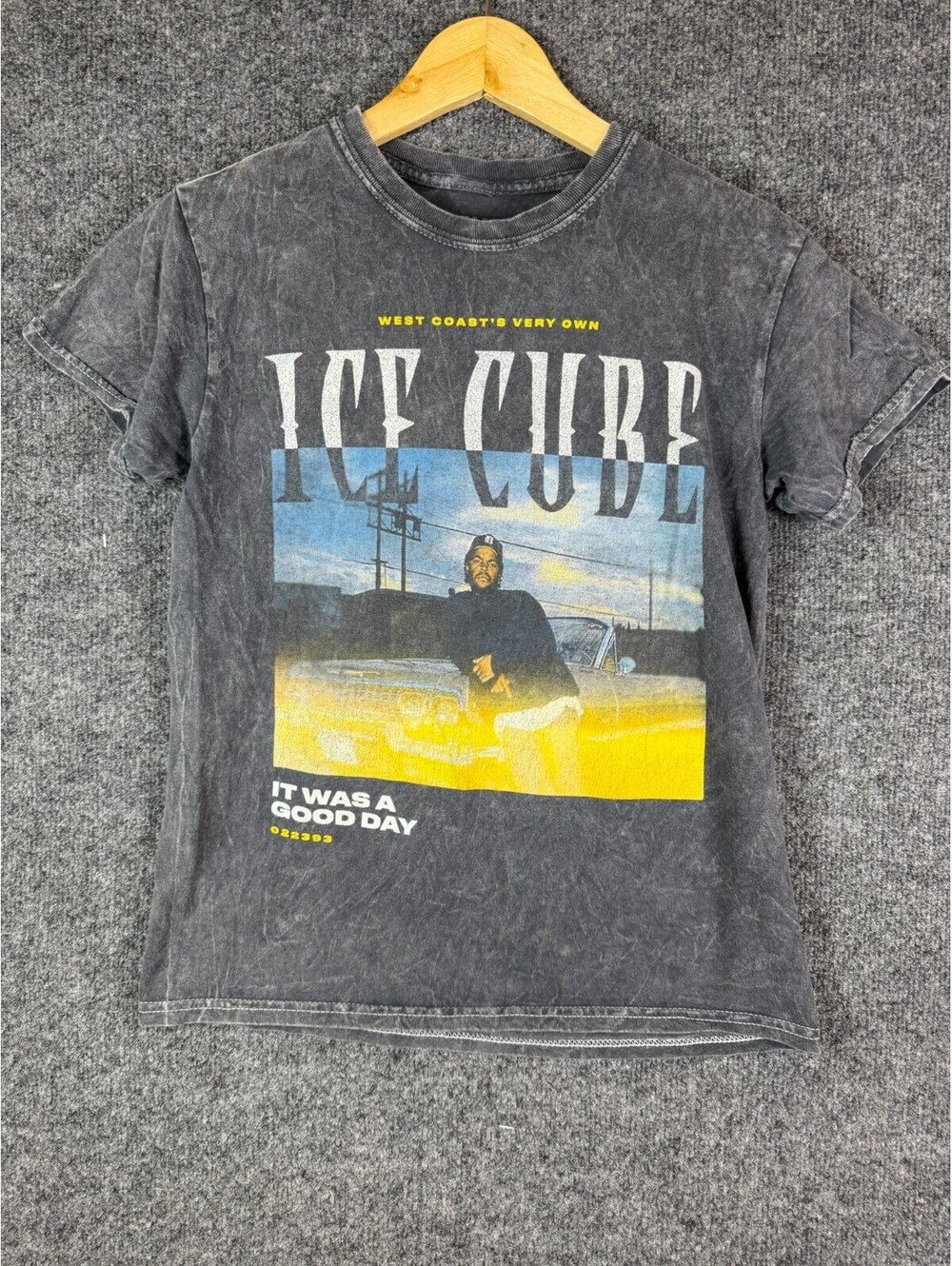 Ice Cube It Was A Good Day Graphic T Shirt Mens Small Gray Acid Wash Hip Hop Tee